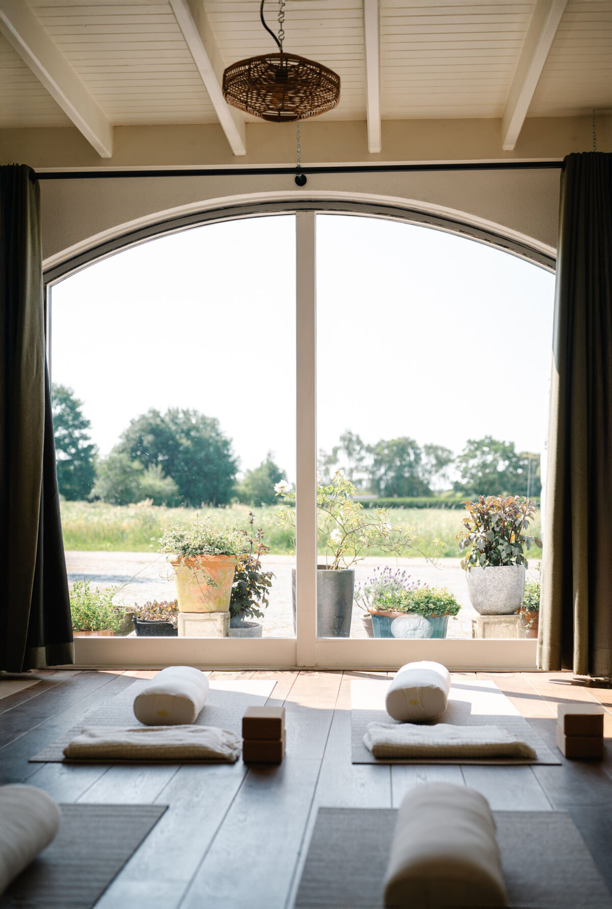 Bernadette Siebers curates exclusive luxury retreat experiences in Europe through bewithbalance. Combining aesthetic wellness getaways, regenerative holidays, and conscious living coaching, these retreats are designed for women seeking profound transformation. With systemic coaching and intentional travel, you’ll find emotional clarity, renewed energy, and a sense of inner harmony. Perfect for high achievers who value conscious selfcare and meaningful travel.